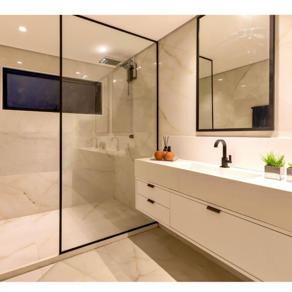 Matériaux, éclairage et astuces déco pour transformer sa salle de bain en oasis de détente